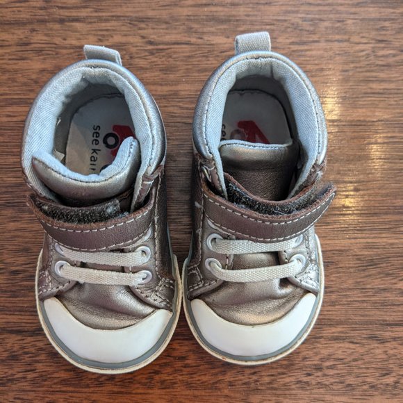 See Kai Run Peyton High Tops - Size 4 - Picture 4 of 6